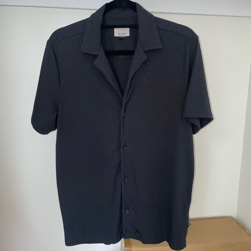 Men's Black Short Sleeve Shirt